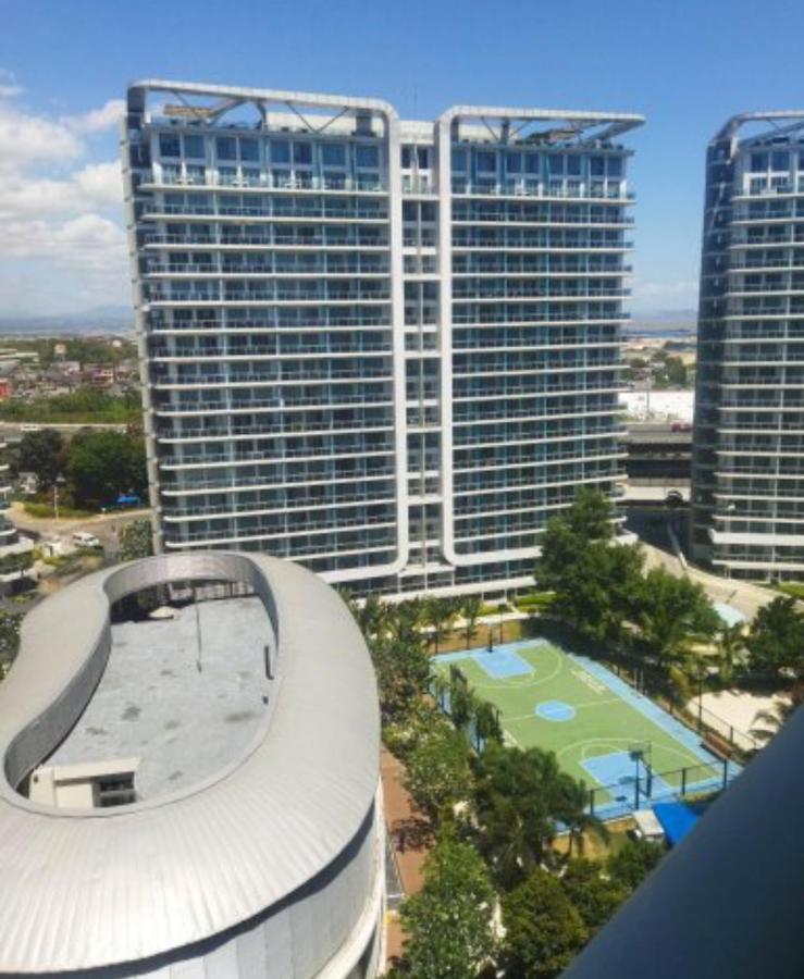 Sm Bicutan Condotel Manila Exterior foto